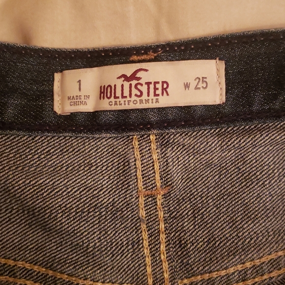 Shorts - Picture 2 of 3